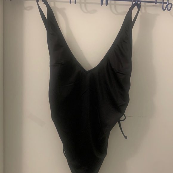 NWOT Good American Black Swimsuit SIZE 0/ XS - Picture 14 of 15